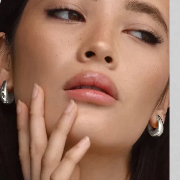 SAINT VALENTINES PAOLO HOOPS in sterling silver - Picture 11 of 13